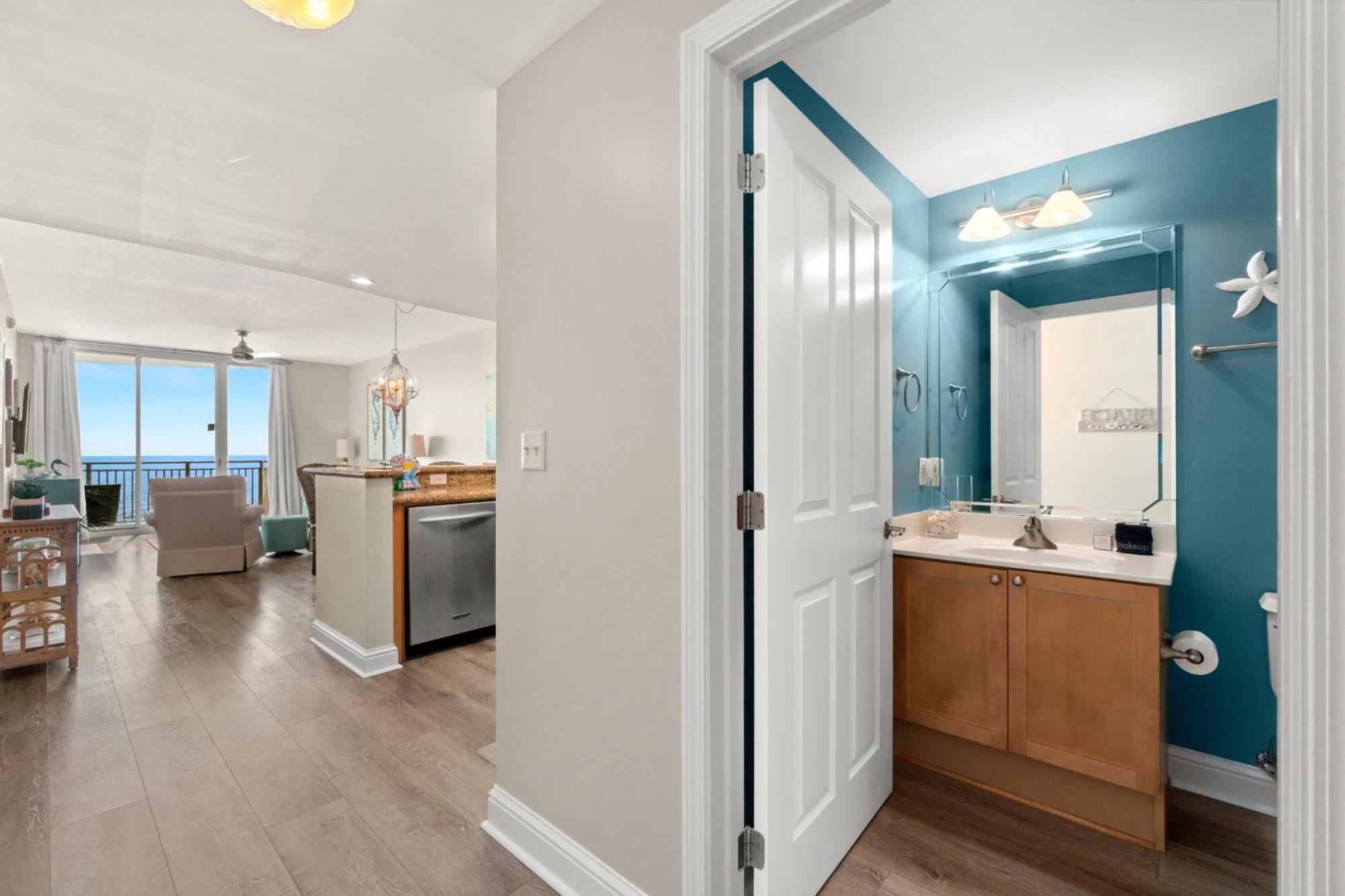 Aqua 2108 - Daze Holiday home *